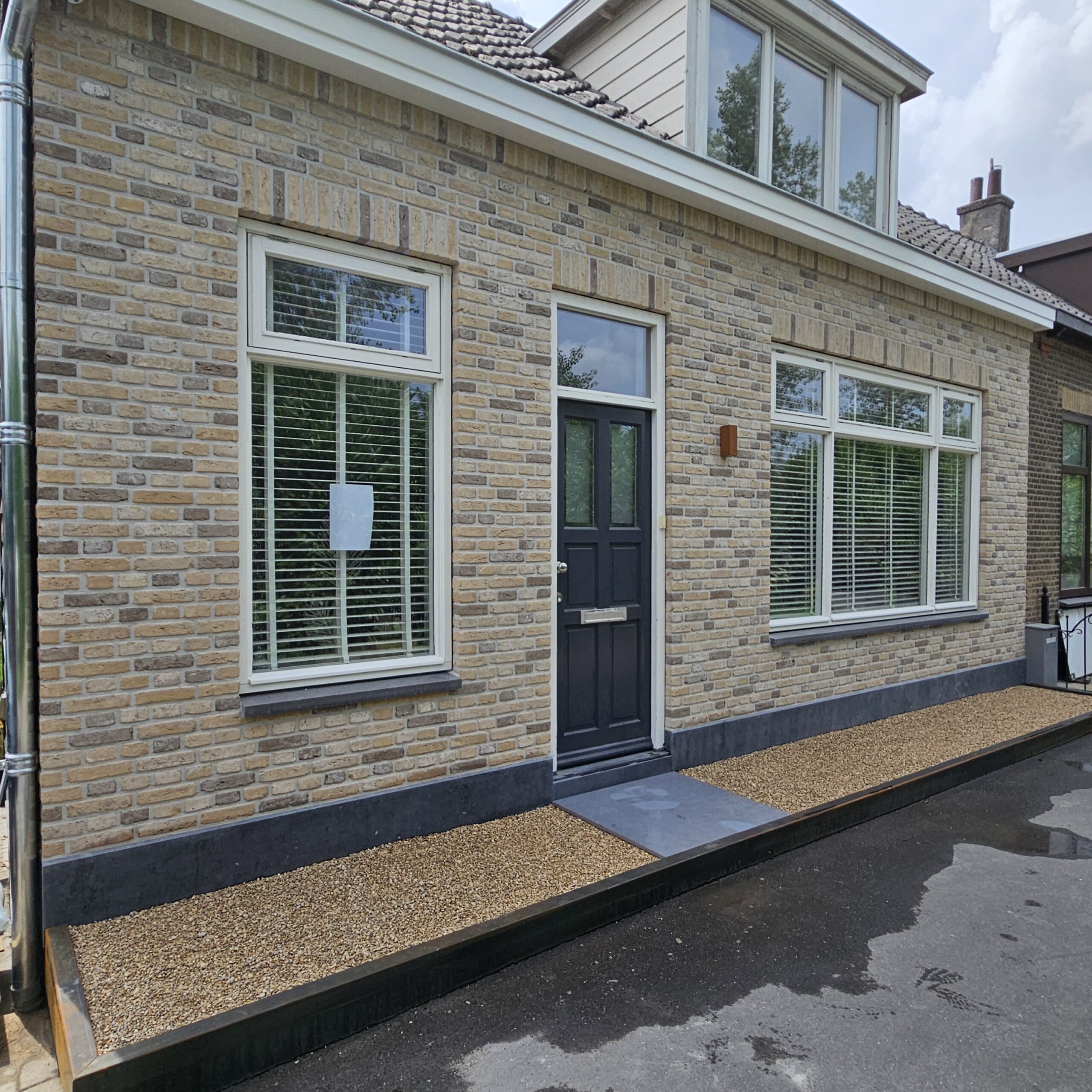 Belgisch hardsteen plinten gevel - hardstenen gevelplint – Online natuursteen plint - Afbeelding 4